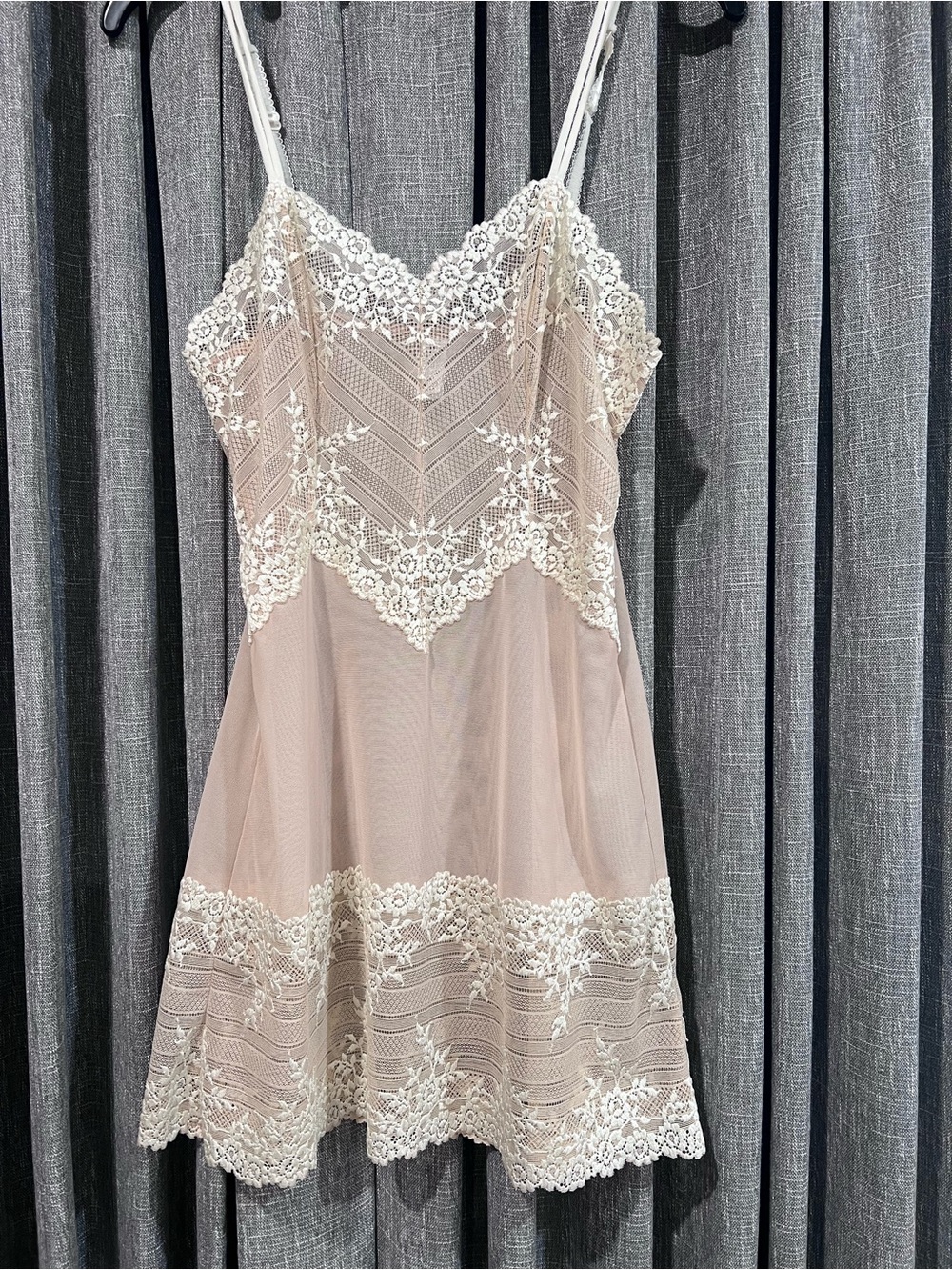 Wacoal Lace Chemise Nightgown Nude Blush Ivory Floral Lace Mesh Slip Size M